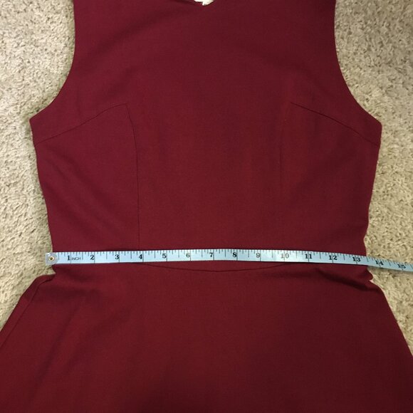 Monteau Sleeveless Fit & Flare Scallop Collar Dress - Picture 12 of 14